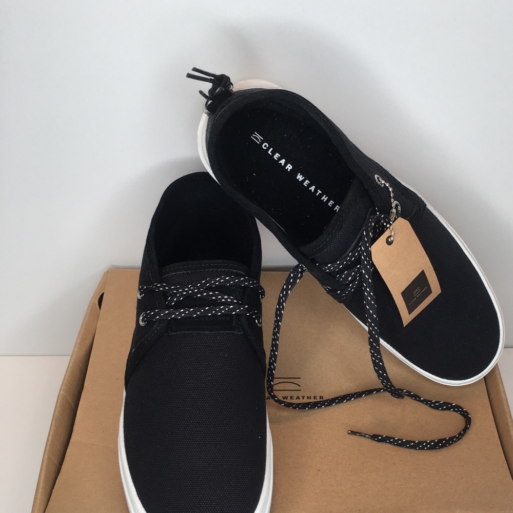 Clear Weather Lakota Black Canvas